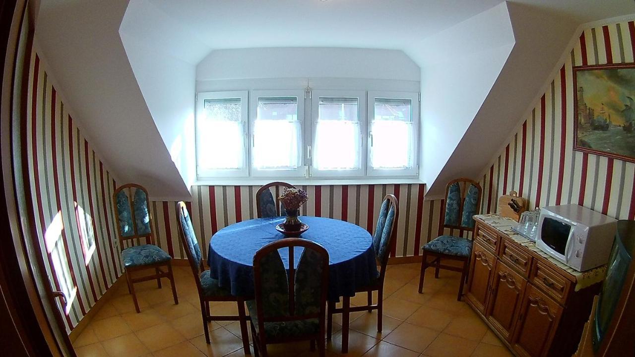 Abigel Vendeghaz Hotel Harkany Bagian luar foto